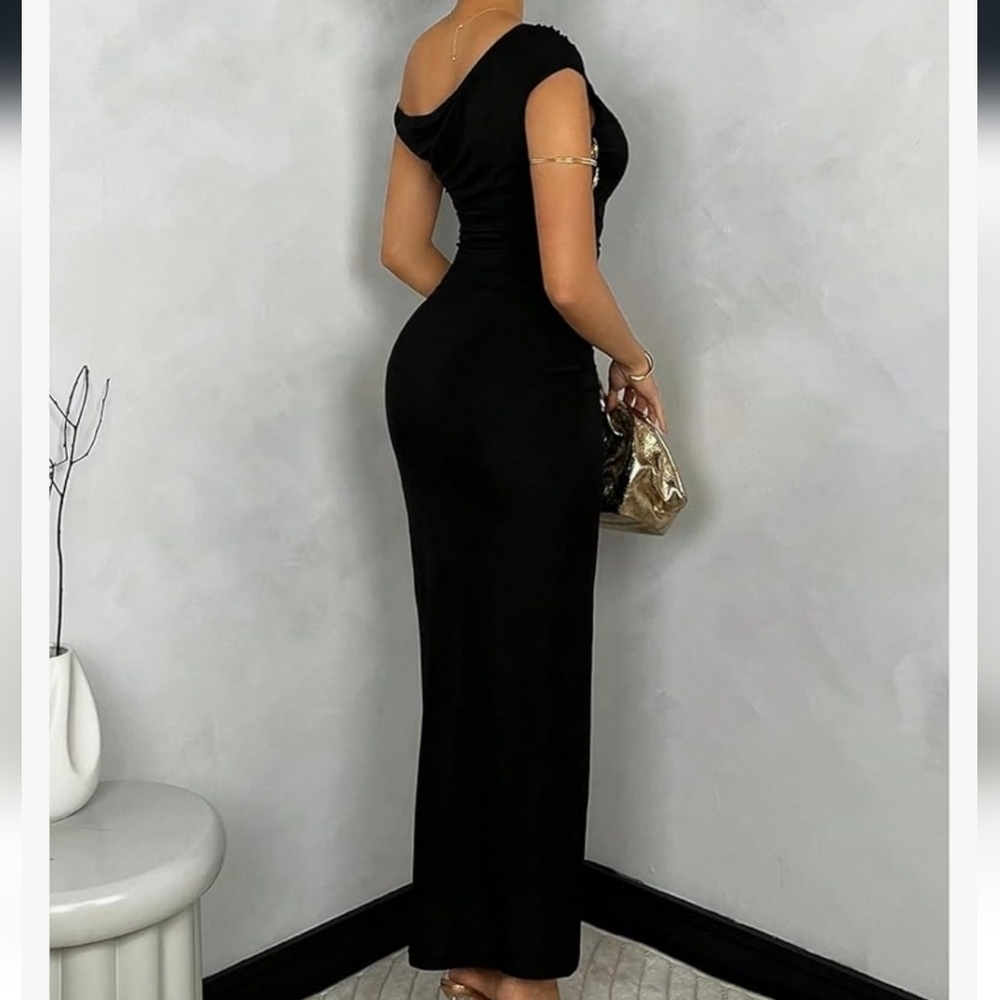Elegant Black Off-Shoulder Dress - Picture 2 of 16